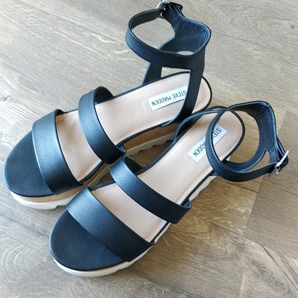 Steve Madden Women's Kirsten Wedge Black Leather P